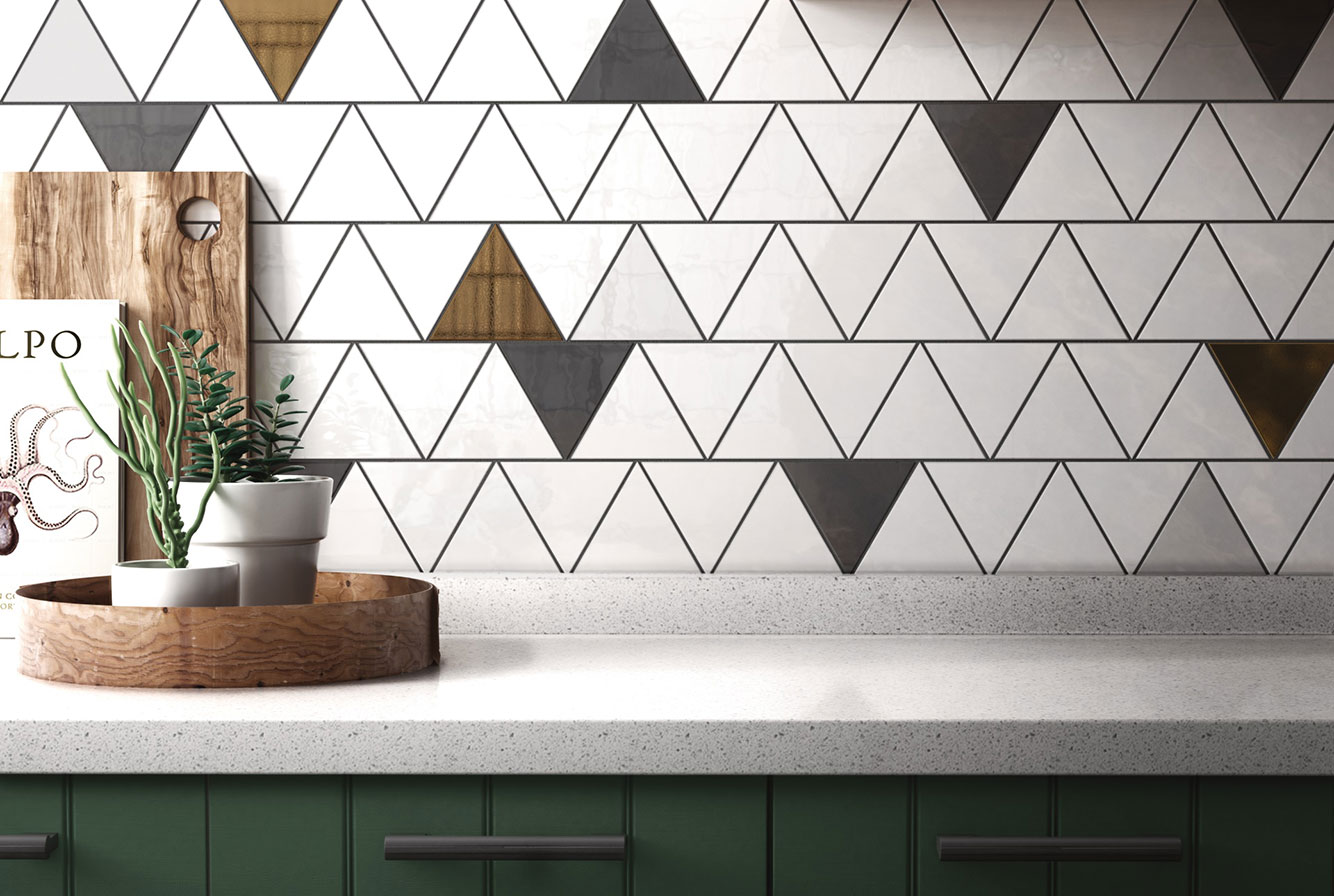 SCALE TRIANGOLO WHITE / LIGHT GREY / DARK GREY / METALLIC